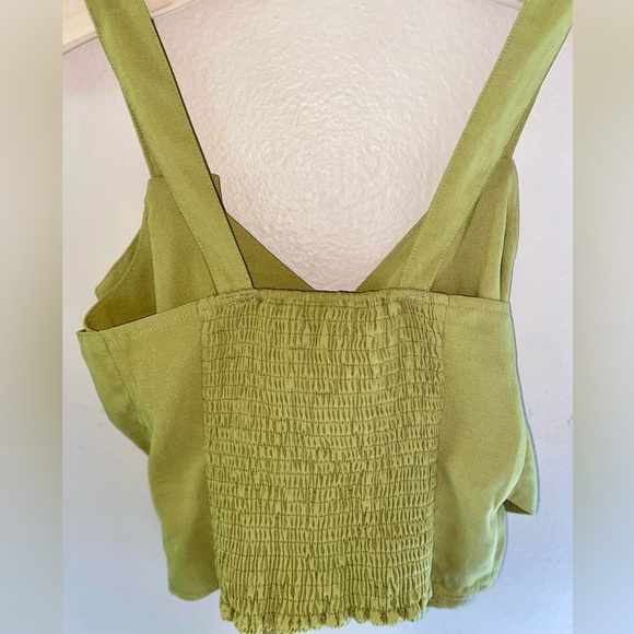 SALE!!
NWOT Strut & Bolt Sage Green Women's Tank Top - Picture 4 of 10